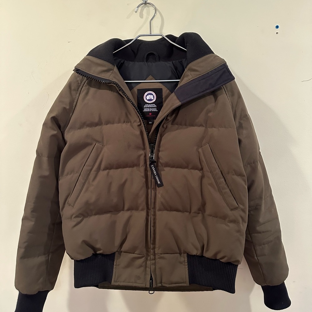 Canada Goose Women's Jacket size M olive color